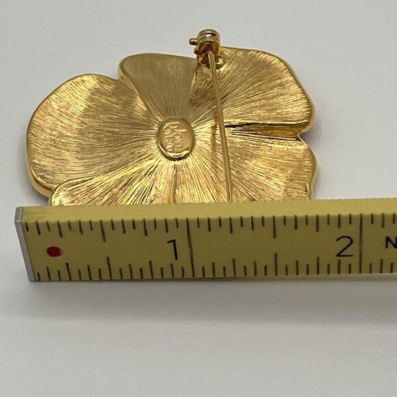 Vintage Joan Rivers Classics Collection Flower pin Peach Cream w/gold tones HTF - Picture 4 of 6